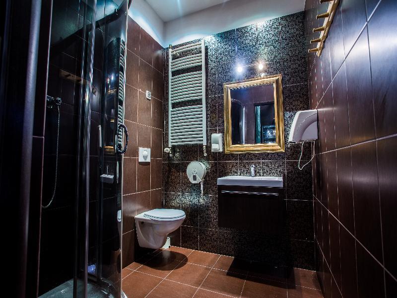 Pink Panther'S Hostel Krakow Ngoại thất bức ảnh