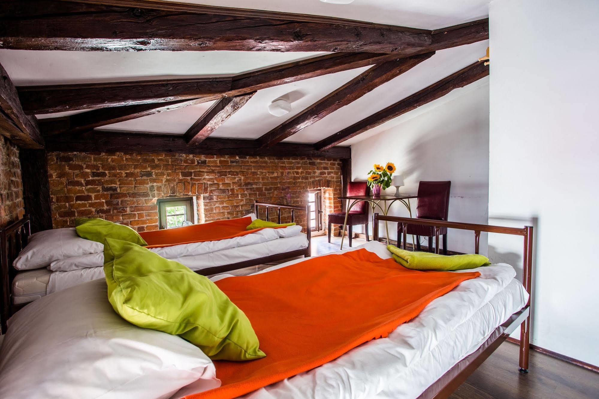 Pink Panther'S Hostel Krakow Ngoại thất bức ảnh