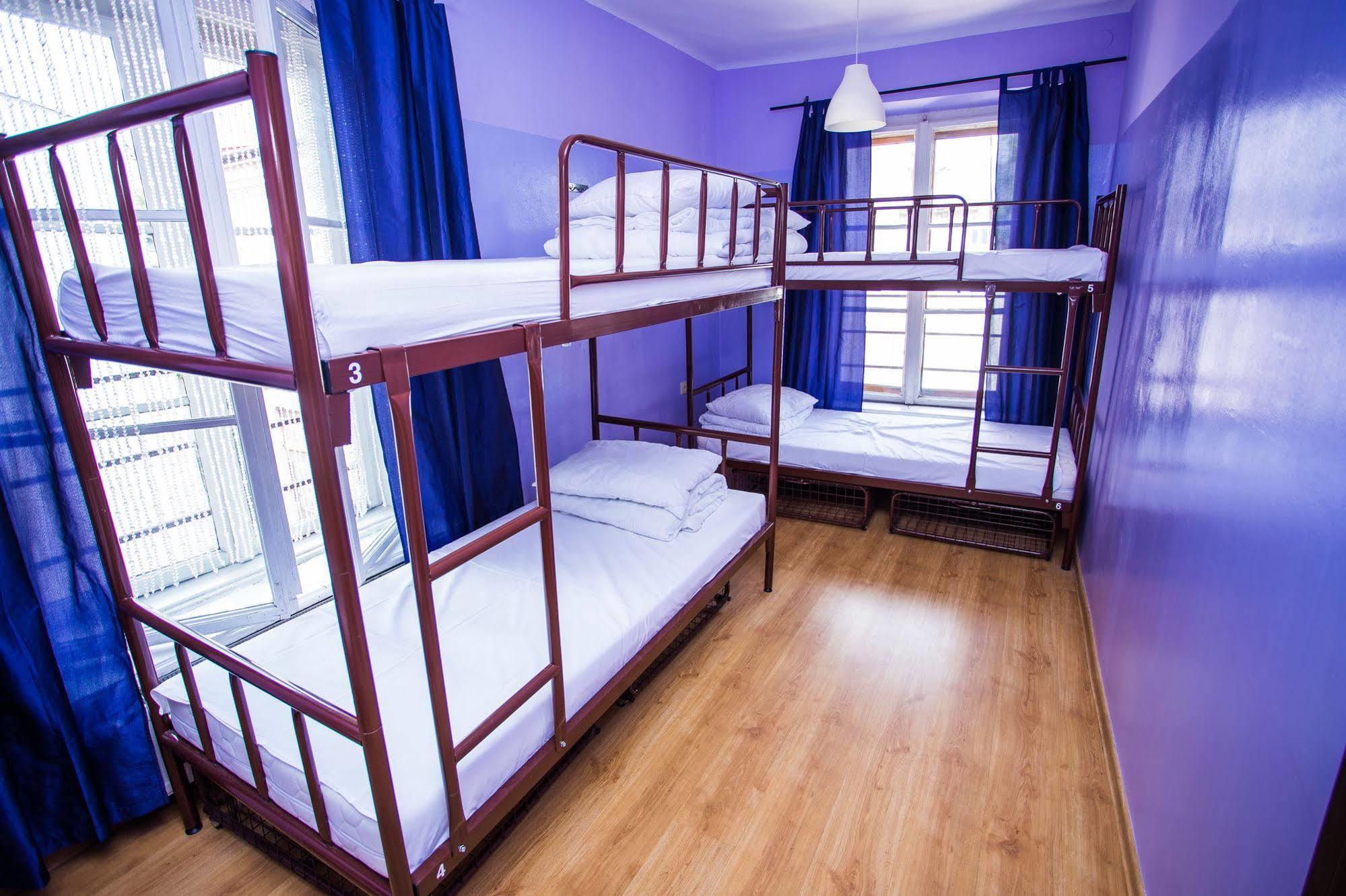 Pink Panther'S Hostel Krakow Ngoại thất bức ảnh